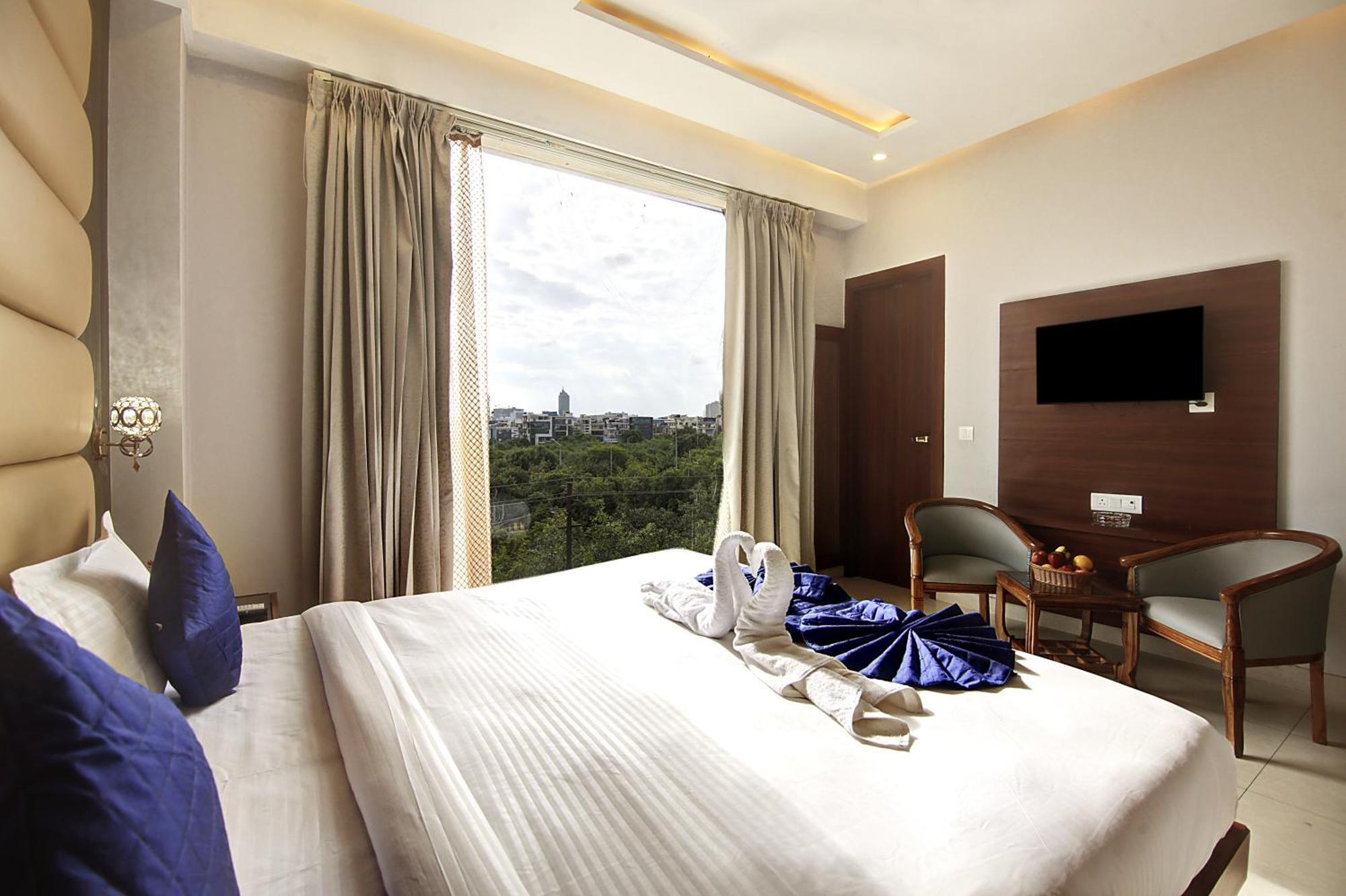 Marks Hotel & Banquet Noida Exterior photo