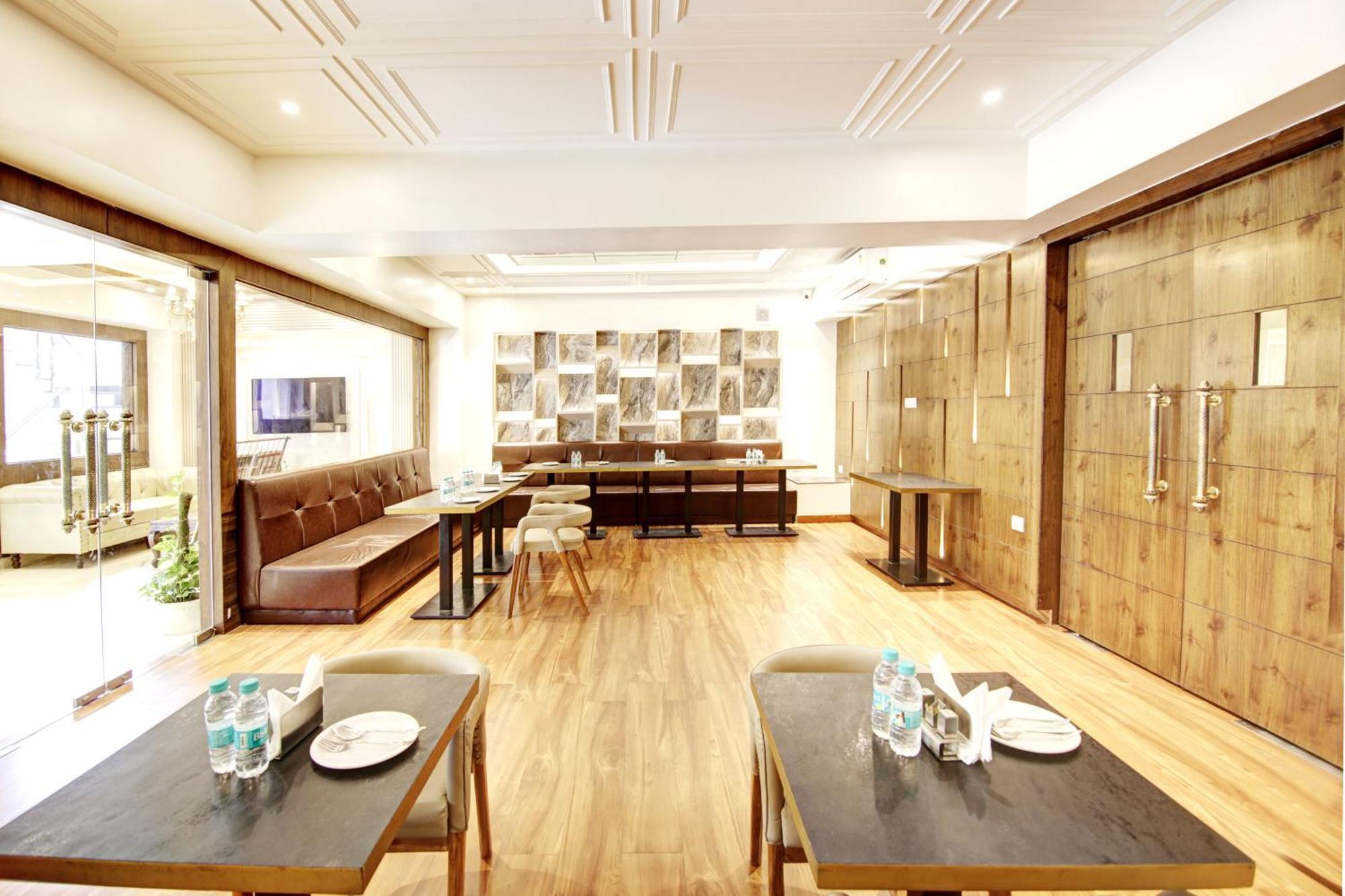 Marks Hotel & Banquet Noida Exterior photo